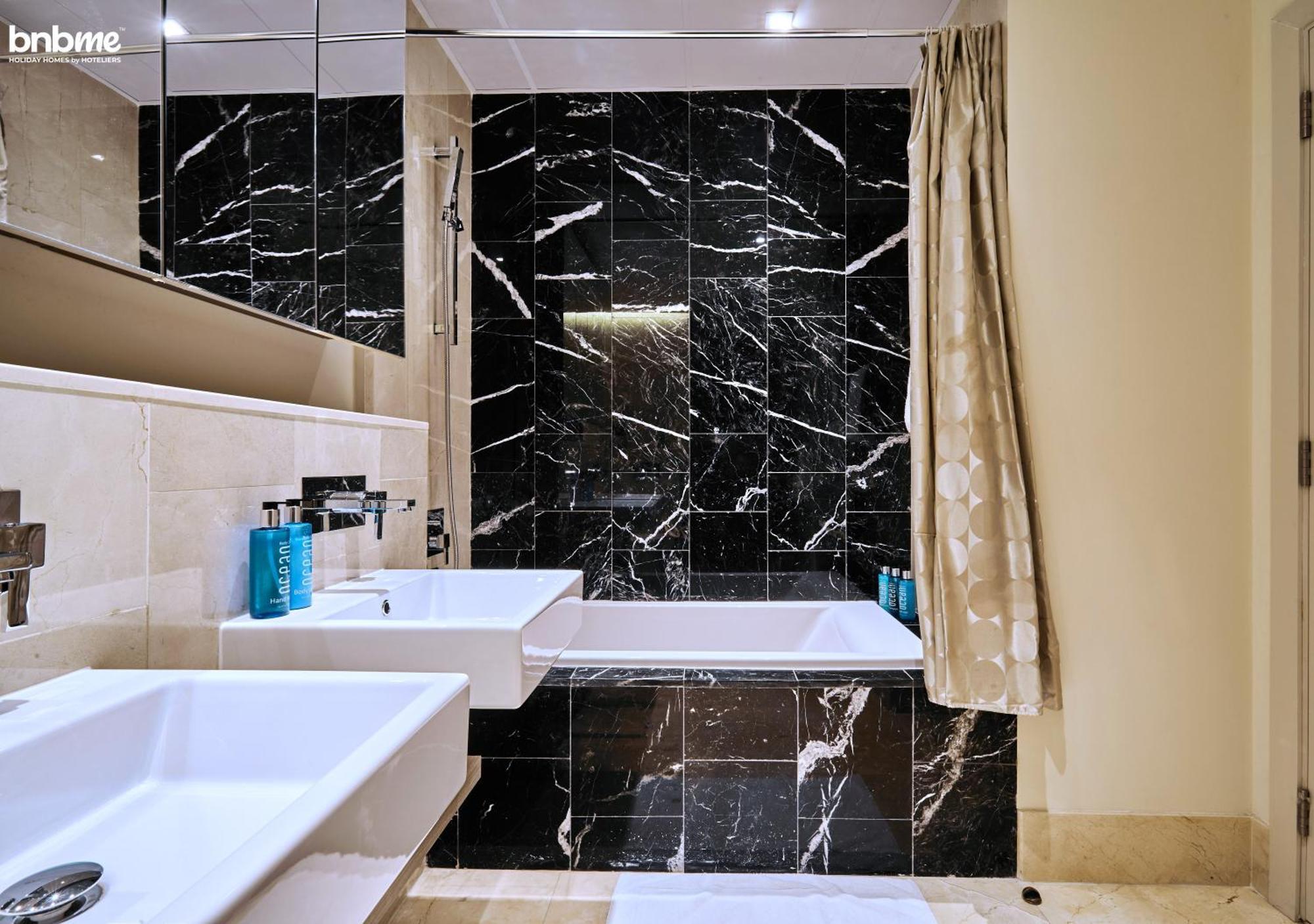 Bnbme - Th8 Palm Hotel Dubai Luaran gambar